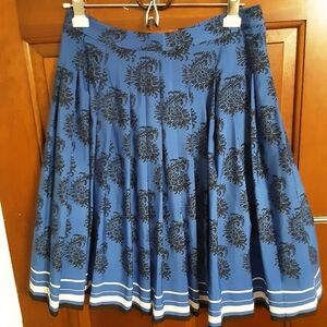 Banana Republic Blue Floral Circle Skirt Size 6